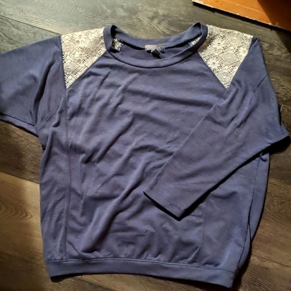 Delia's 3/4 Length sleeve shirt